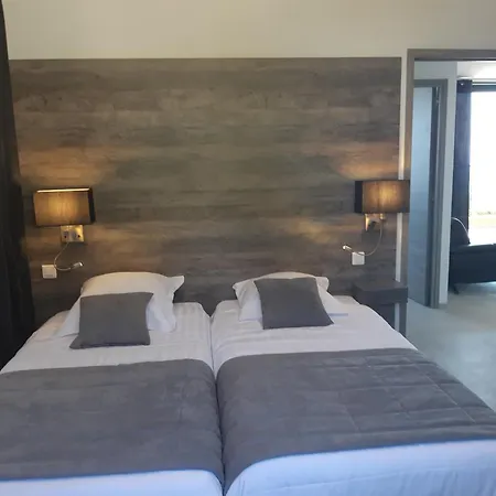 Les Bastides D'helene Apartment *