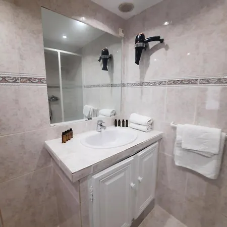 Les Bastides D'helene Apartment