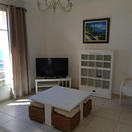 Les Bastides D'helene Apartment *