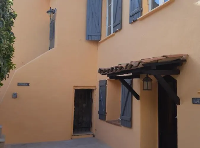 Les Bastides D'helene 艾日