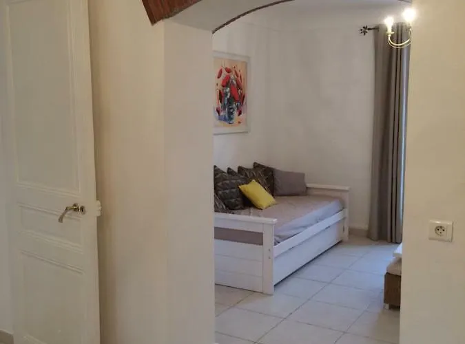 Les Bastides D'helene 公寓 艾日