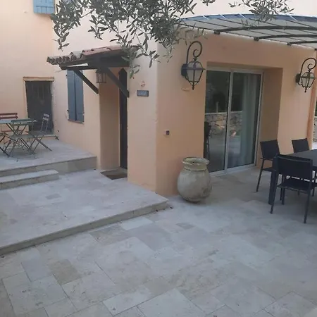 Les Bastides D'helene Apartment *